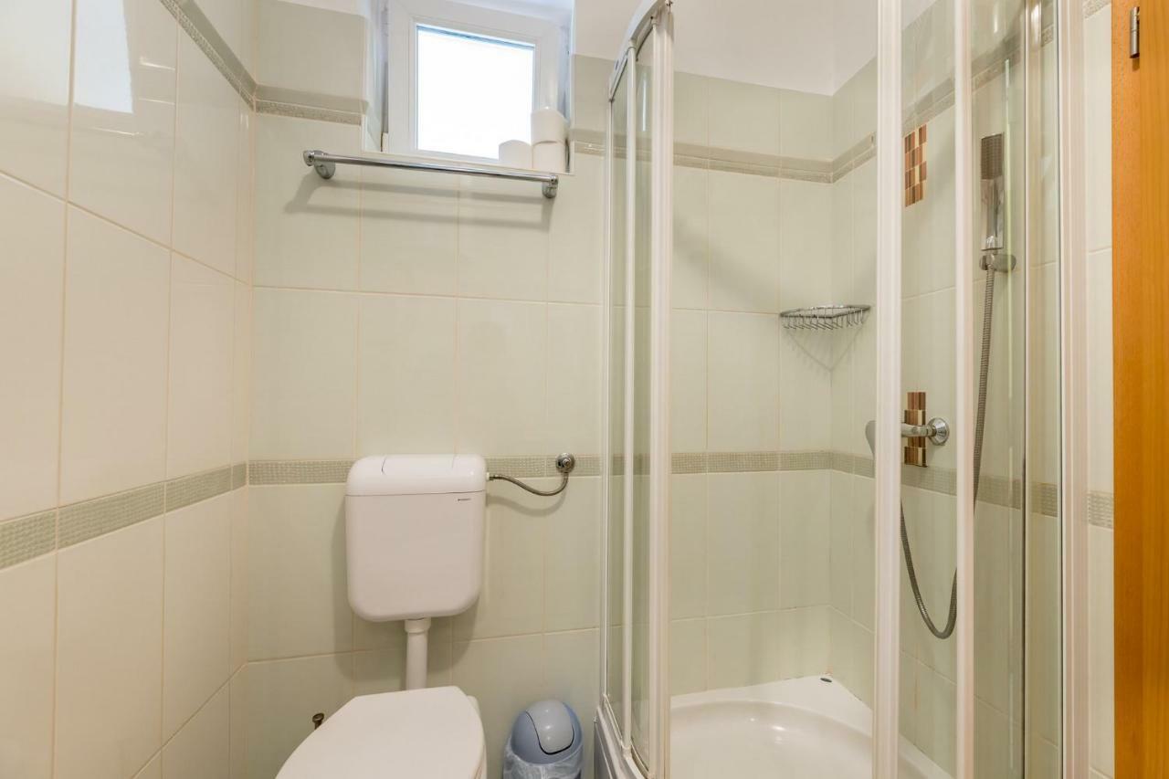 Apartment Nada *