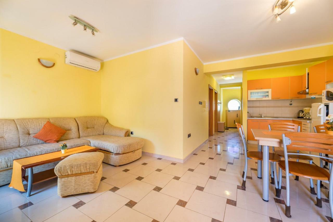 Nada Apartment