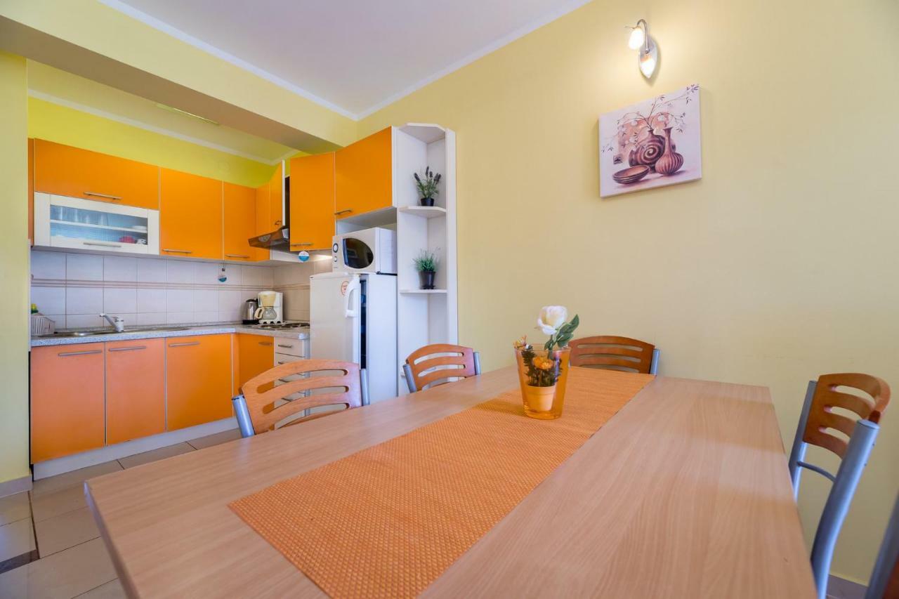 Apartment Nada *